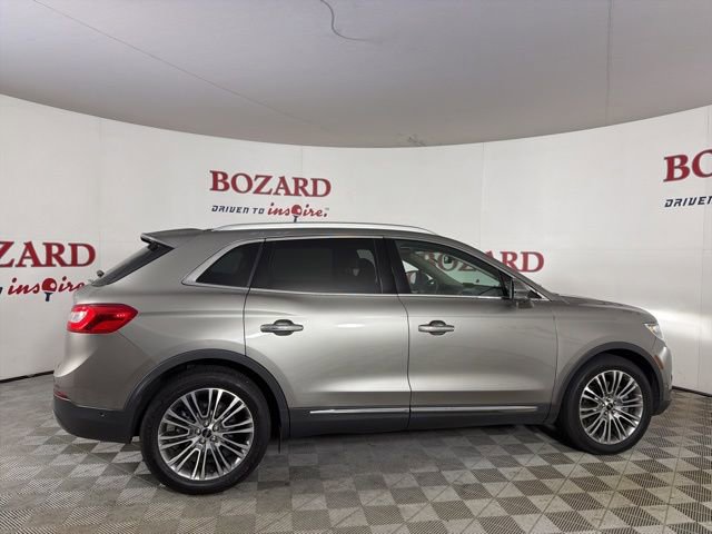 Used 2016 Lincoln MKX Reserve w/ Luxury Package FWD image 9