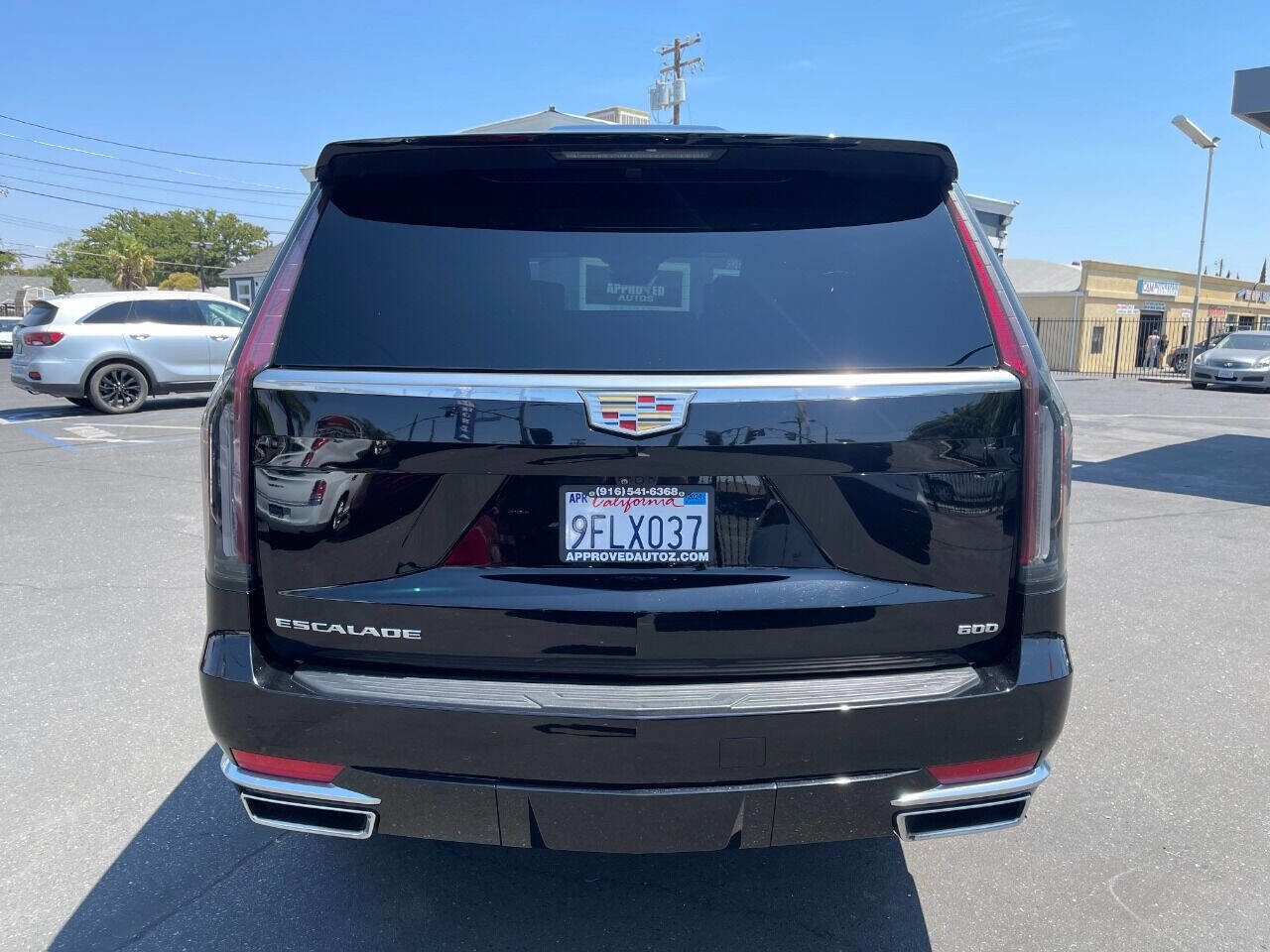 Used 2021 Cadillac Escalade Premium Luxury RWD image 6