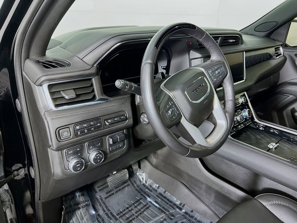 Certified 2023 GMC Yukon Denali w/ Advanced Technology Package image 8