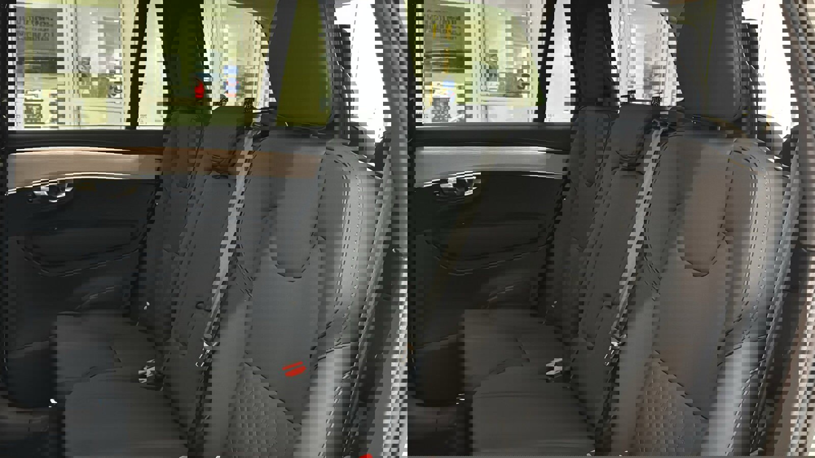 New 2026 Volvo XC90 B5 Core w/ Protection Package image 26