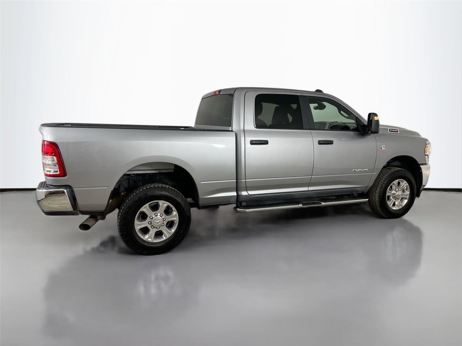 Used 2024 RAM 2500 Big Horn AWD/4WD image 16