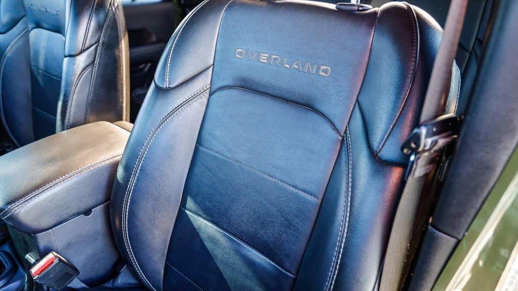 Certified 2022 Jeep Gladiator Overland w/ Trailer Tow Package image 26