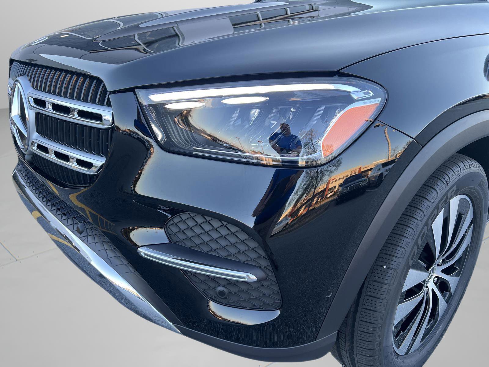 Certified 2025 Mercedes-Benz GLE 350 4MATIC image 9