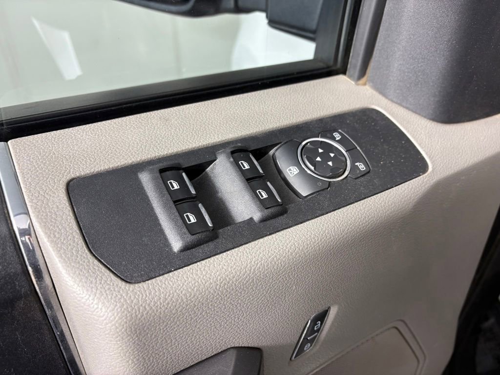 Certified 2019 Ford F250 XLT w/ Snow Plow Prep Package image 14