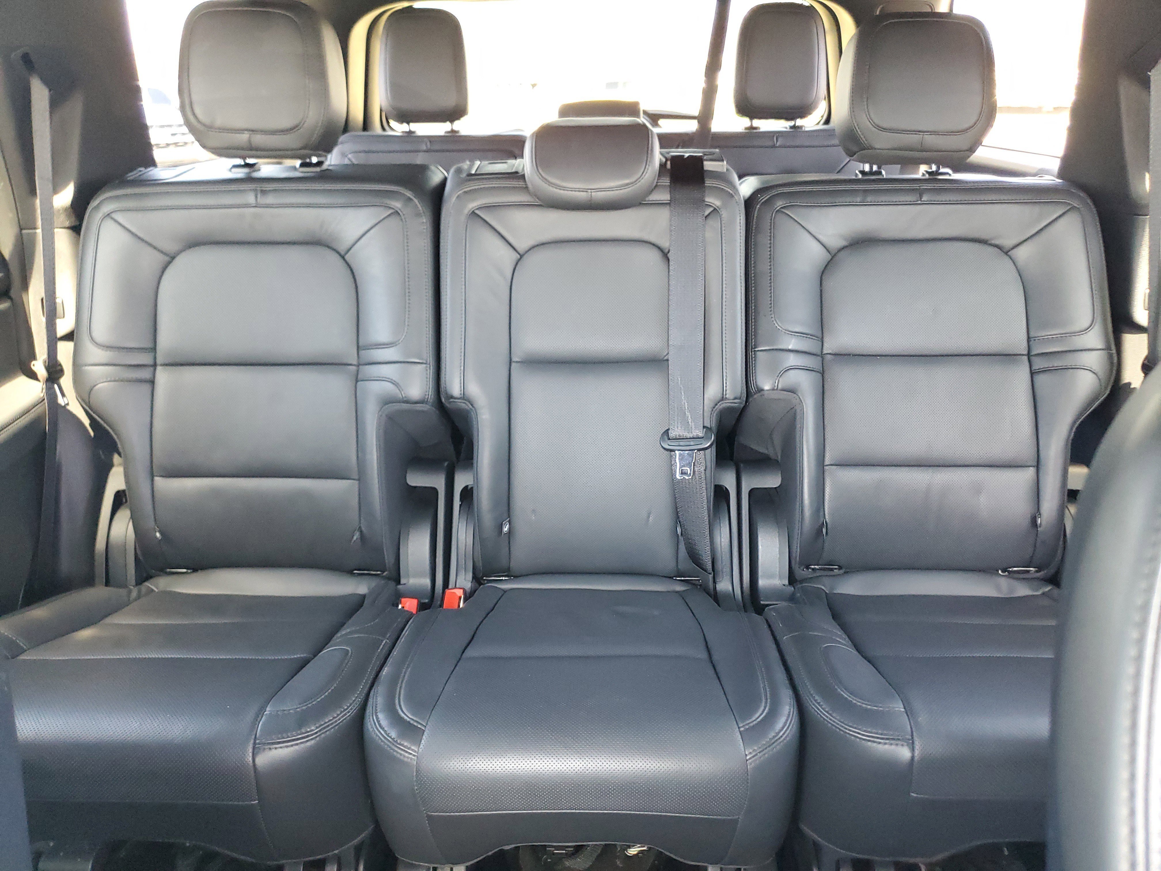 Certified 2023 Lincoln Navigator Reserve AWD/4WD image 19