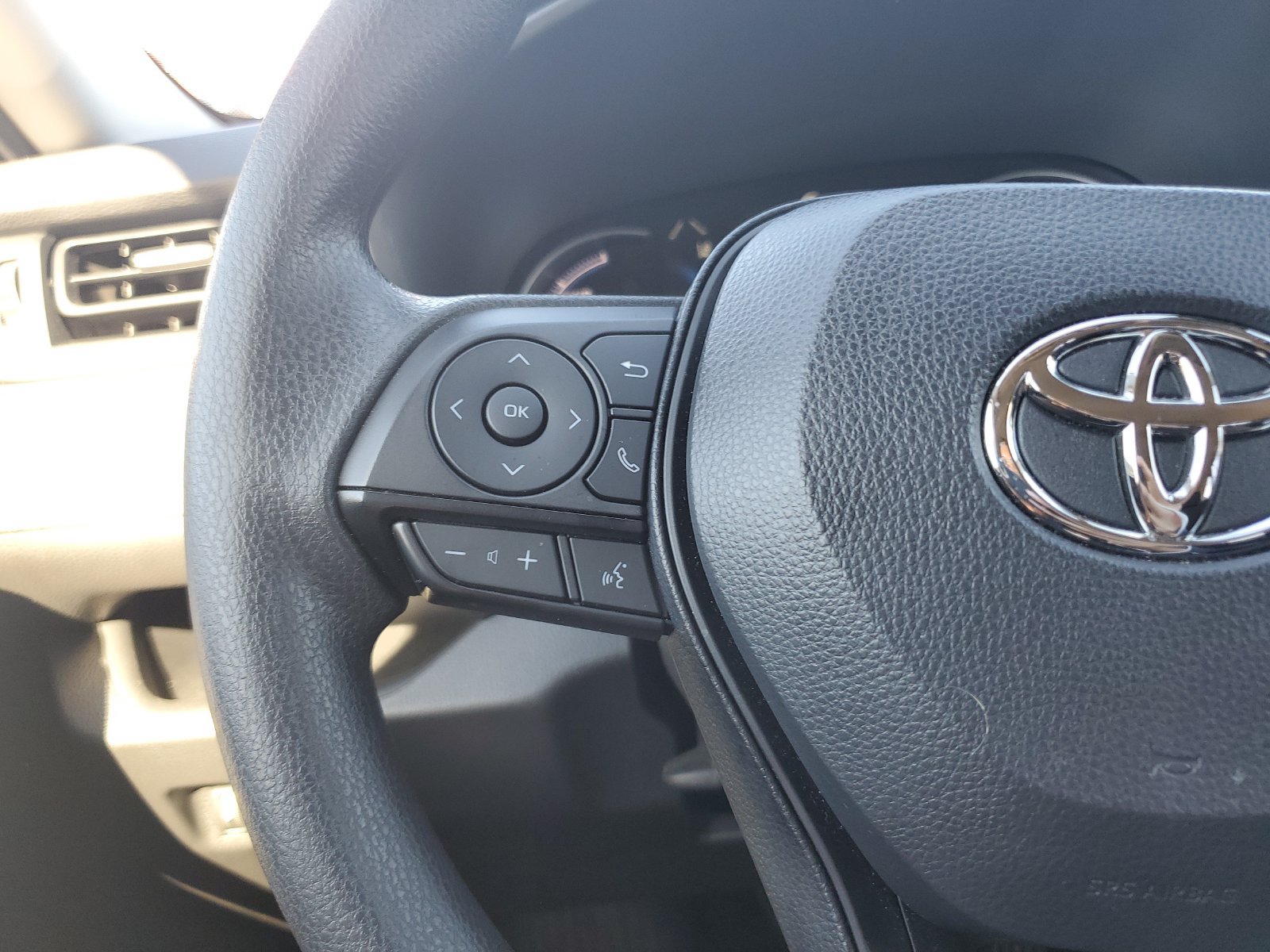 Certified 2025 Toyota RAV4 LE AWD/4WD image 22