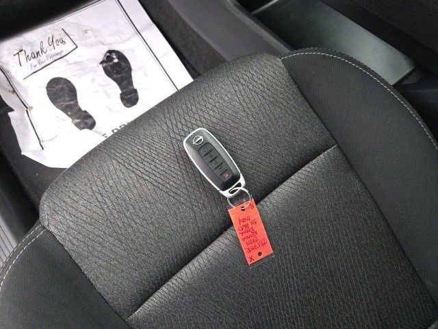 Used 2024 Nissan Rogue SV image 45