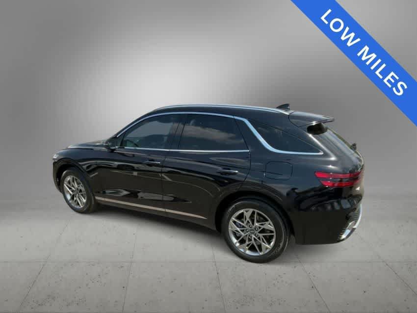 Certified 2024 Genesis GV70 2.5T AWD/4WD image 6
