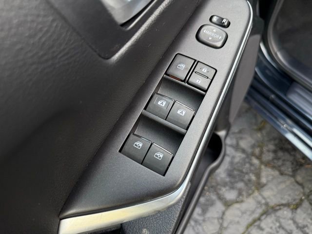 Used 2015 Toyota Camry SE image 23