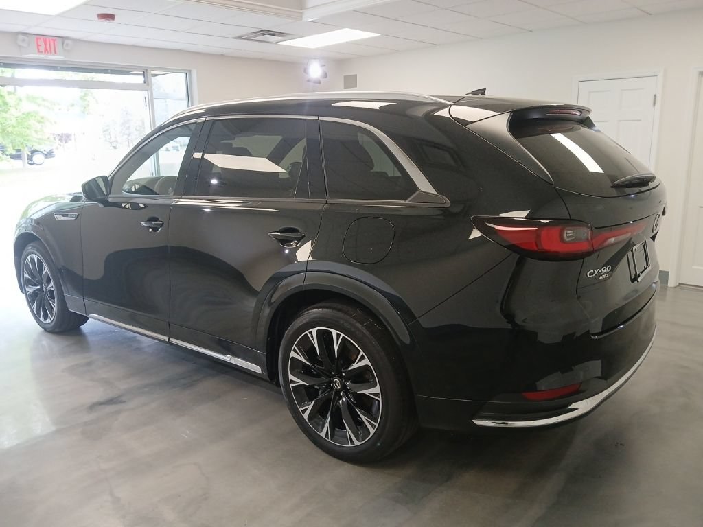 Used 2024 MAZDA CX-90 3.3 Turbo S w/ Premium Plus AWD/4WD image 3