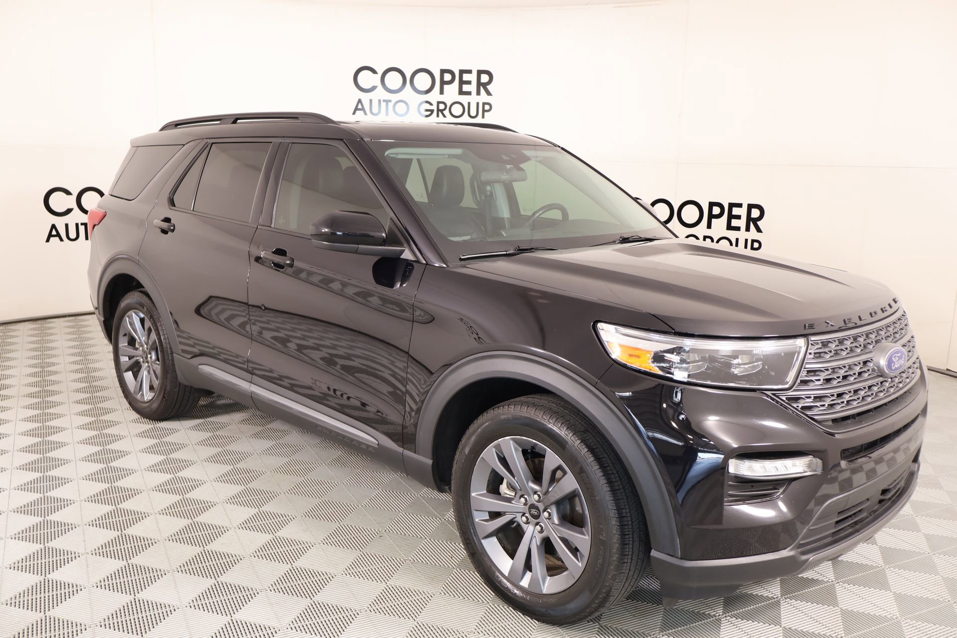 Used 2022 Ford Explorer XLT w/ Equipment Group 202A