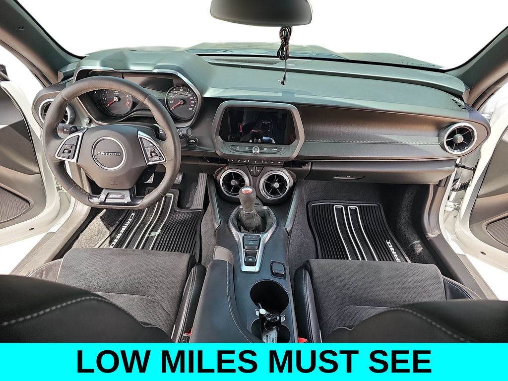 Used 2019 Chevrolet Camaro SS RWD image 9