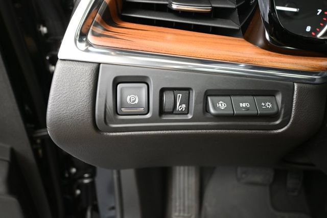 Used 2019 Cadillac XT5 Platinum AWD/4WD image 36