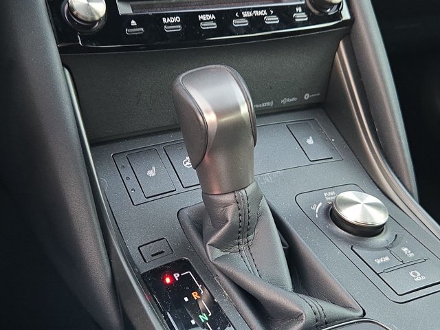 Used 2025 Lexus IS 350 F Sport RWD image 10
