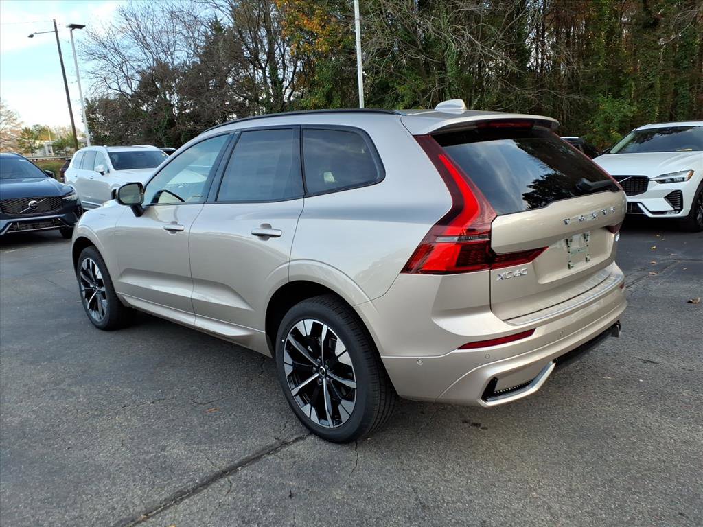 New 2026 Volvo XC60 B5 Plus w/ Protection Package Premier image 7