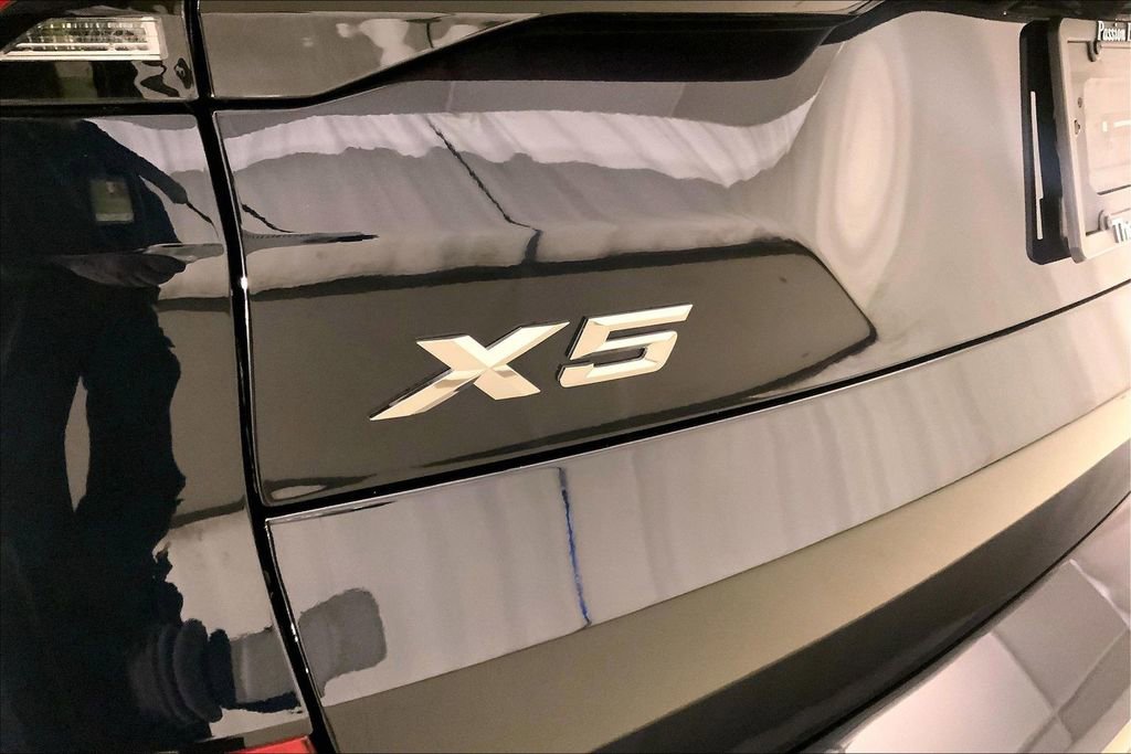Certified 2026 BMW X5 xDrive50e w/ M Sport Package image 7