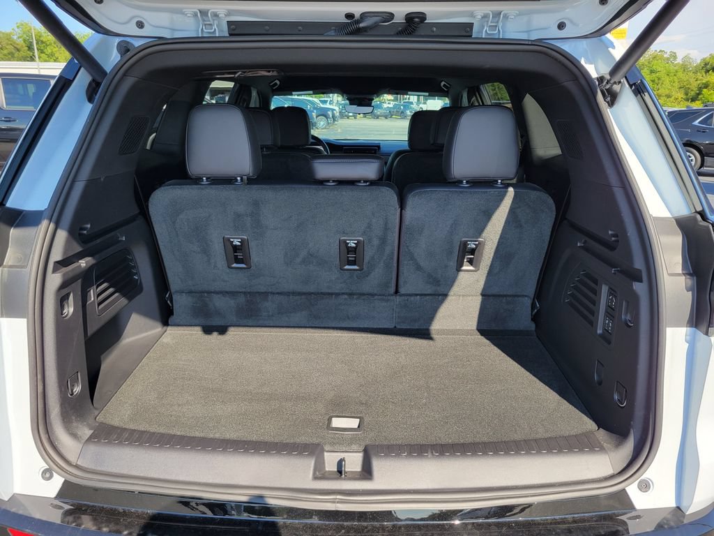 Used 2026 GMC Acadia Denali w/ Super Cruise Package FWD image 13