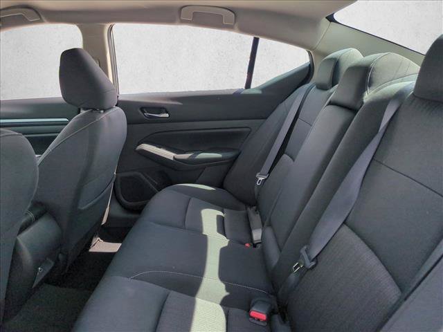 Used 2022 Nissan Altima 2.5 SV FWD image 17