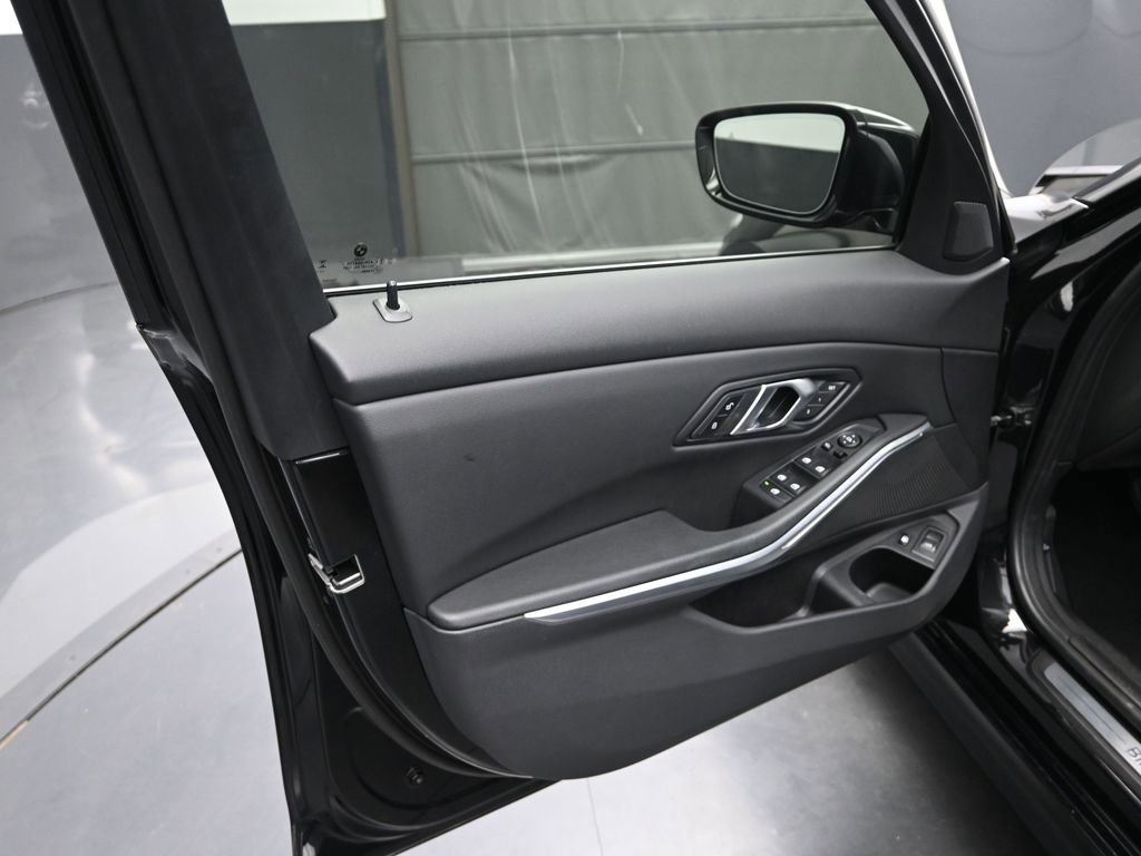 Used 2024 BMW 330e xDrive image 11