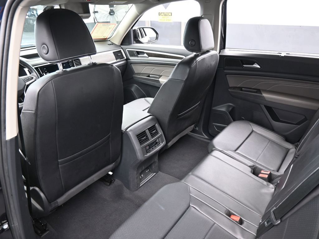 Used 2022 Volkswagen Atlas SE w/ Black Wheel Package image 35