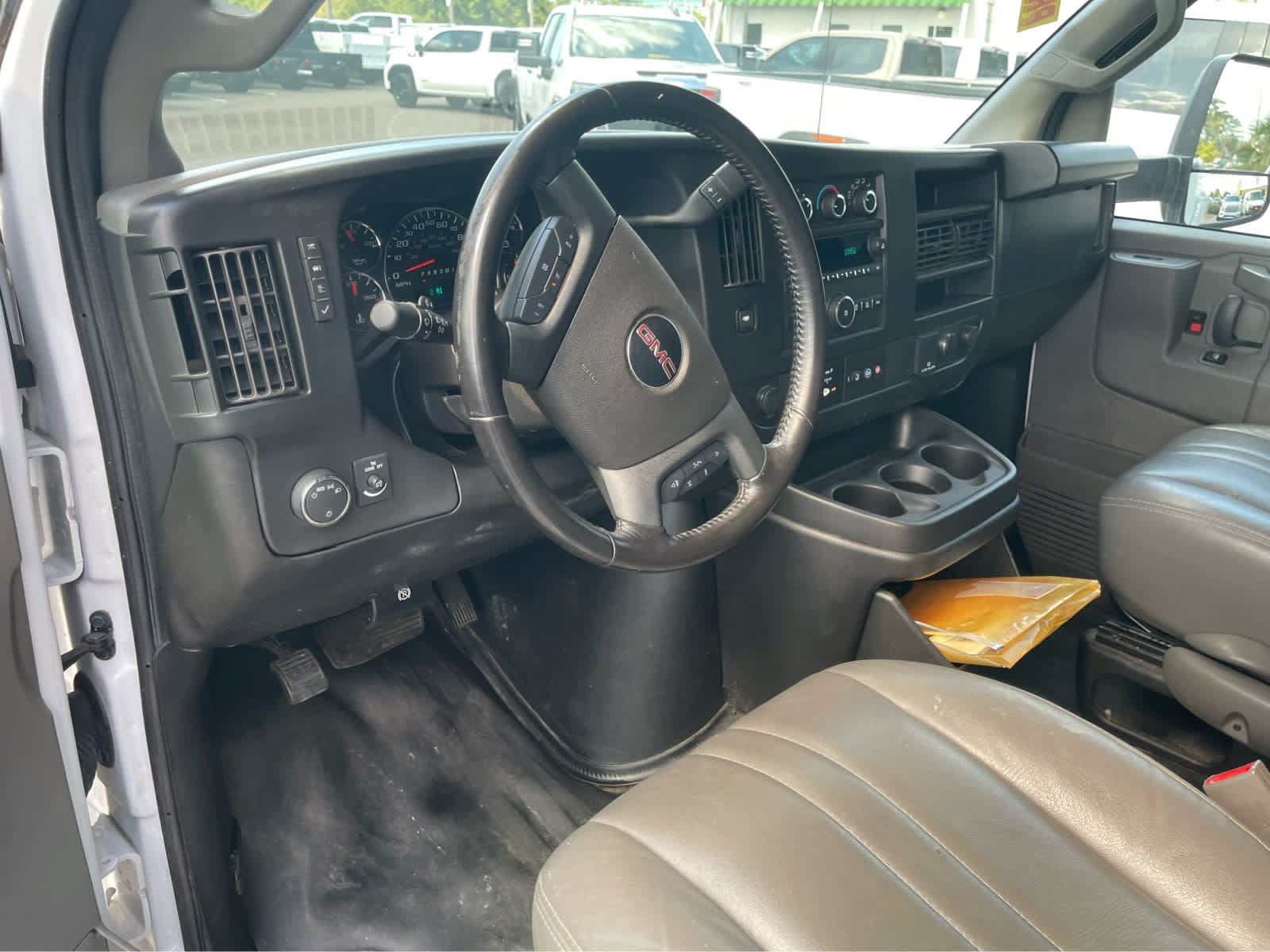 Used 2023 GMC Savana 3500 w/ Power Convenience Package RWD image 12