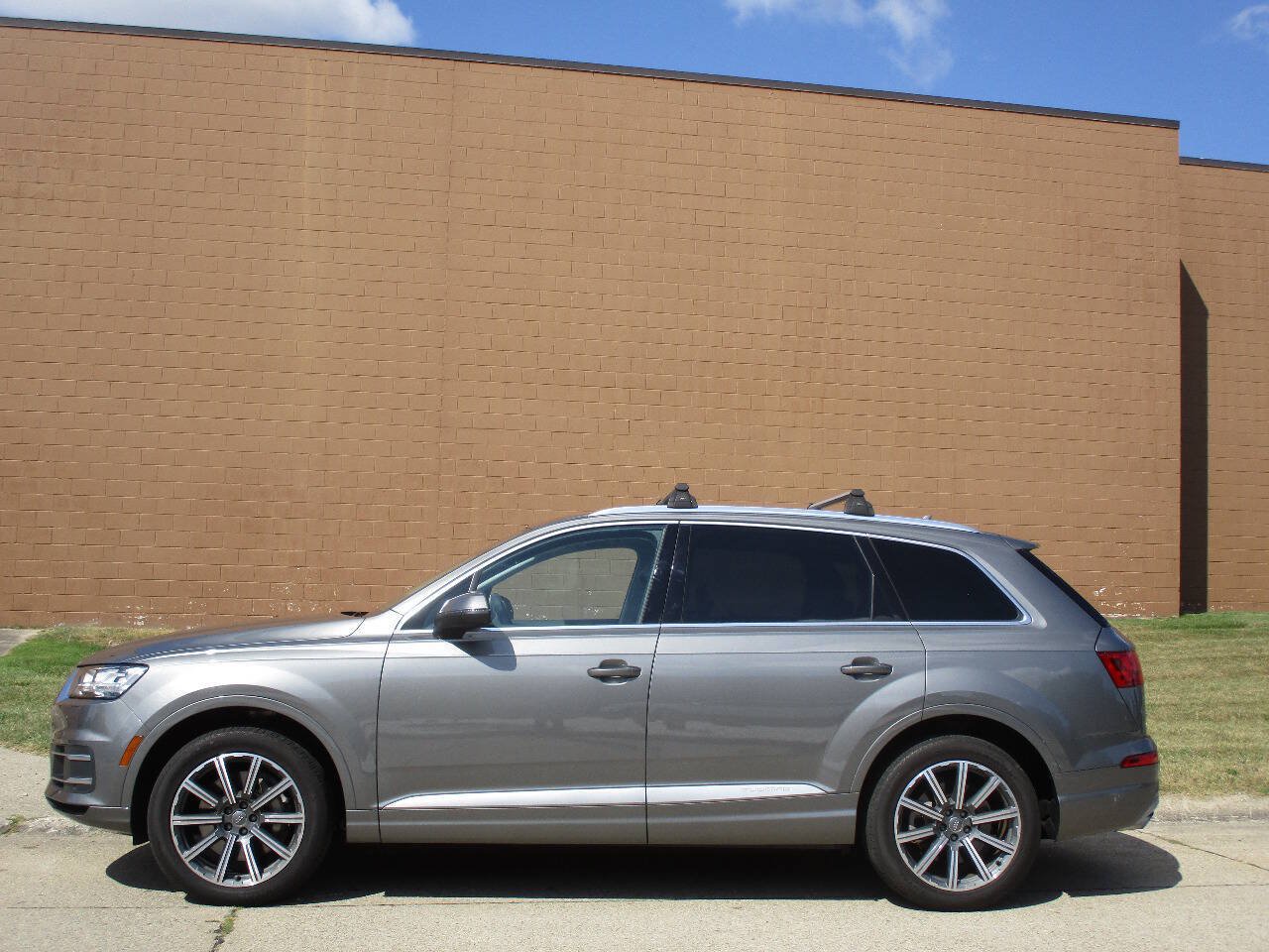 Used 2017 Audi Q7 3.0T Prestige AWD/4WD image 31