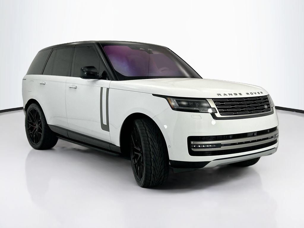 Used 2023 Land Rover Range Rover SE AWD/4WD image 3