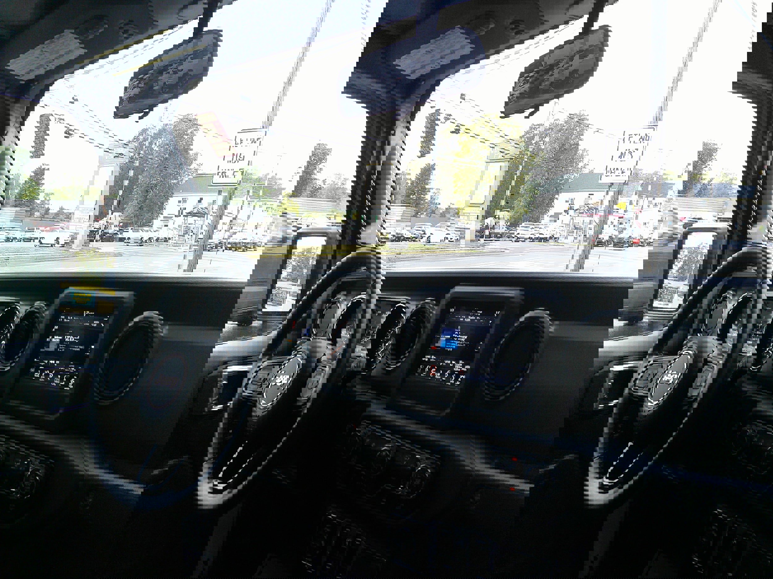 Used 2021 Jeep Gladiator Sport image 22