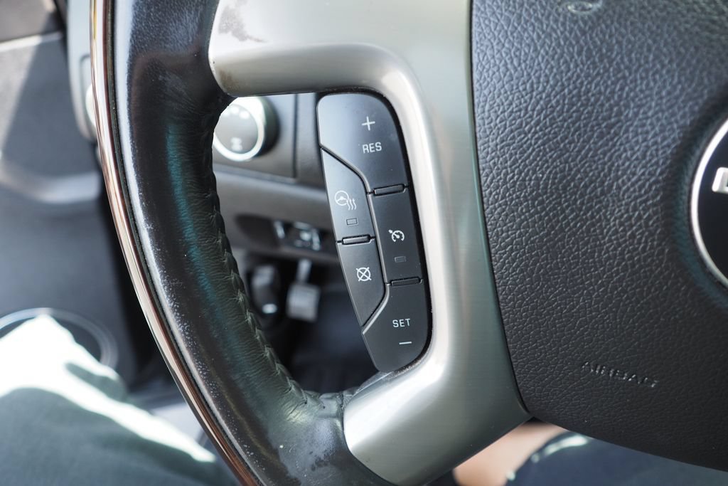 Used 2013 GMC Sierra 2500 Denali AWD/4WD image 25