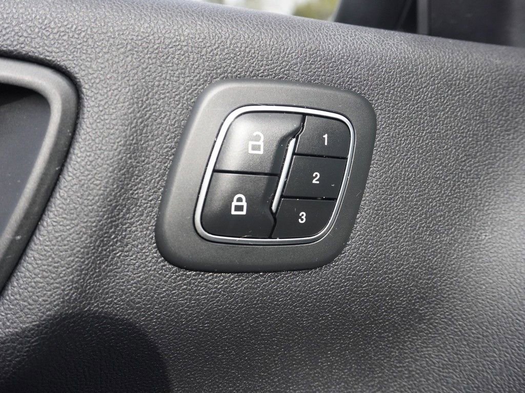 Used 2023 Ford Escape ST-Line Elite image 37