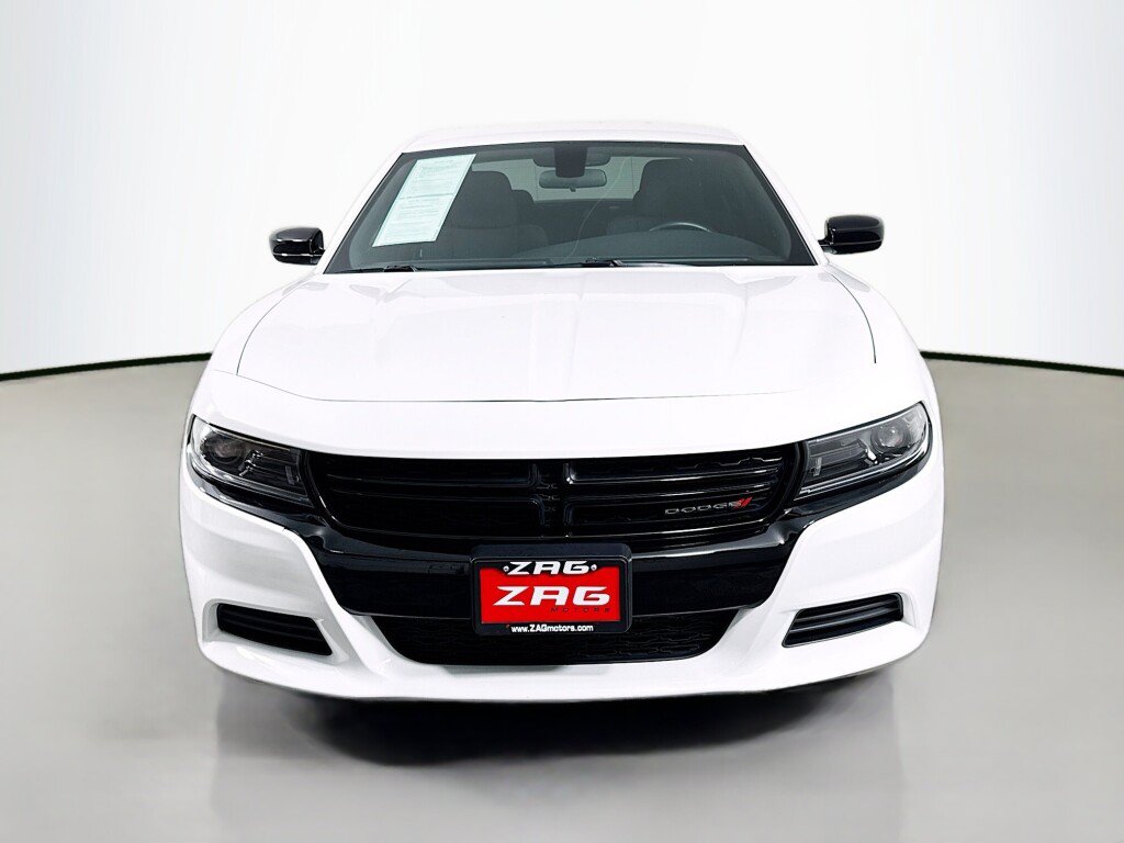 Used 2023 Dodge Charger SXT w/ Blacktop Package RWD image 8