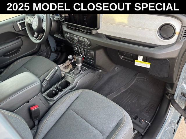 New 2025 Jeep Gladiator Sport AWD/4WD image 23