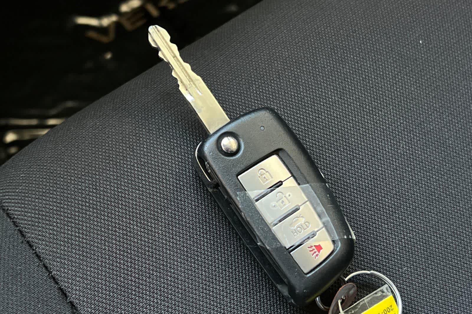 Used 2022 Nissan Versa S FWD image 24