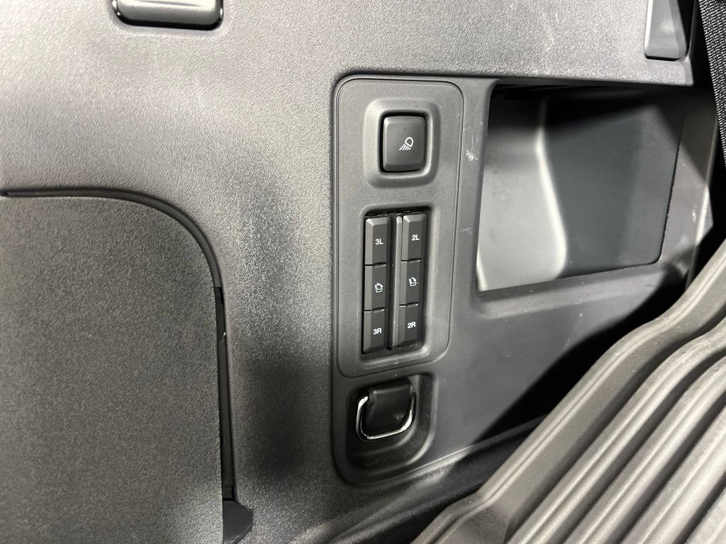 Used 2025 Ford Expedition Tremor AWD/4WD image 13