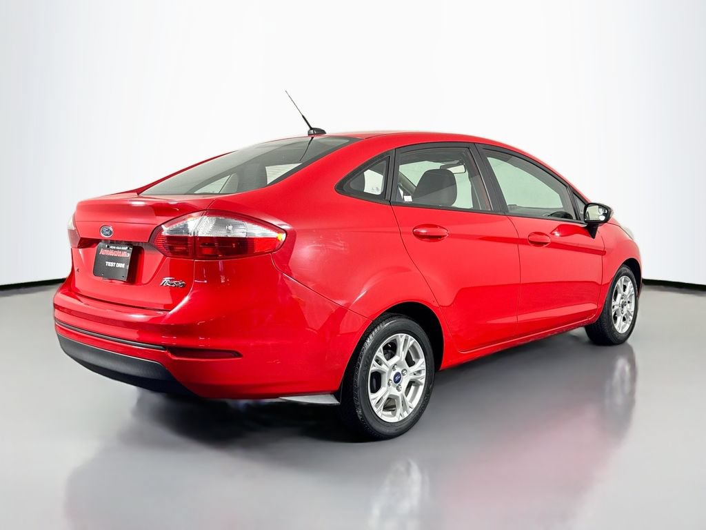 Used 2015 Ford Fiesta SE FWD image 5