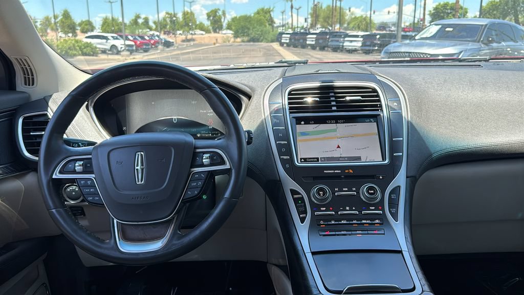 Used 2019 Lincoln Nautilus Select FWD image 5
