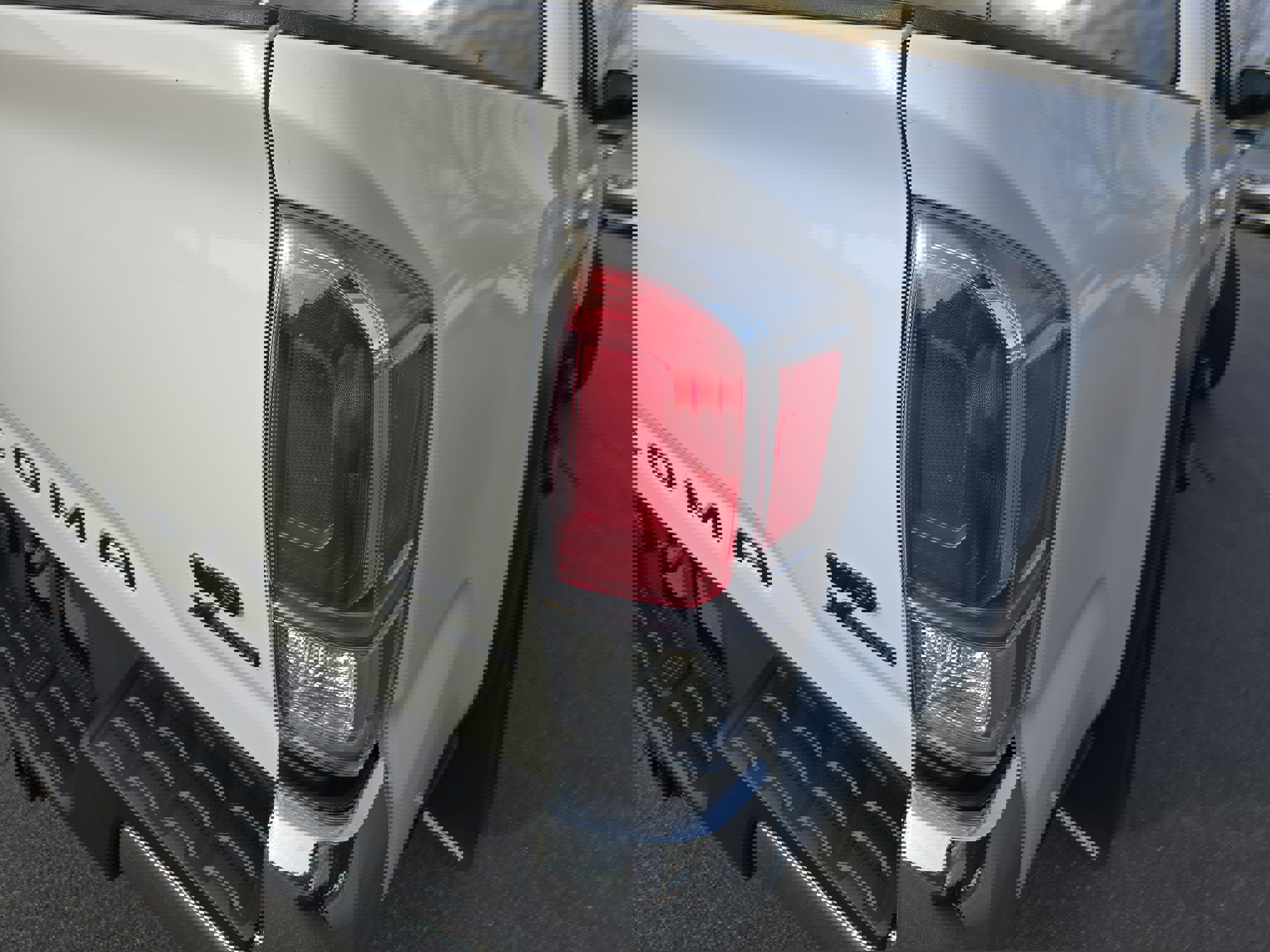 Certified 2023 Toyota Tacoma TRD Off-Road image 34