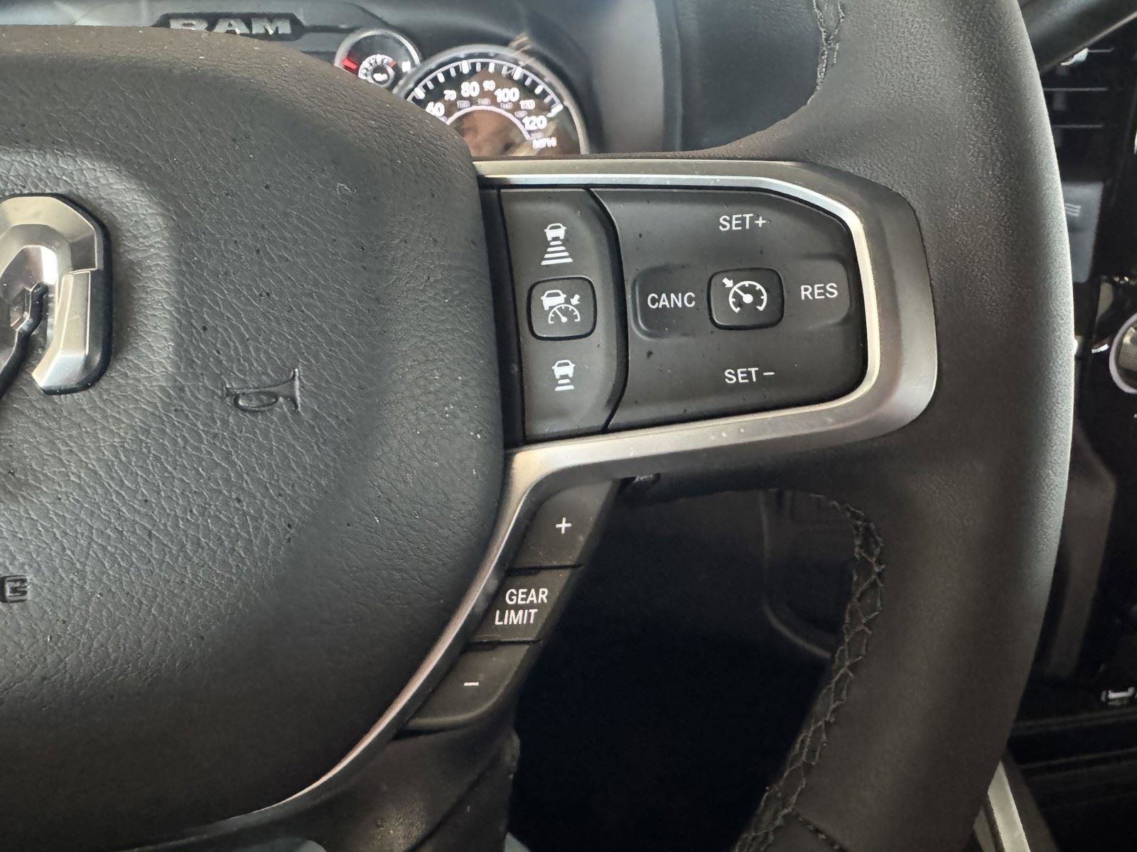 Used 2025 RAM 3500 Lone Star image 19