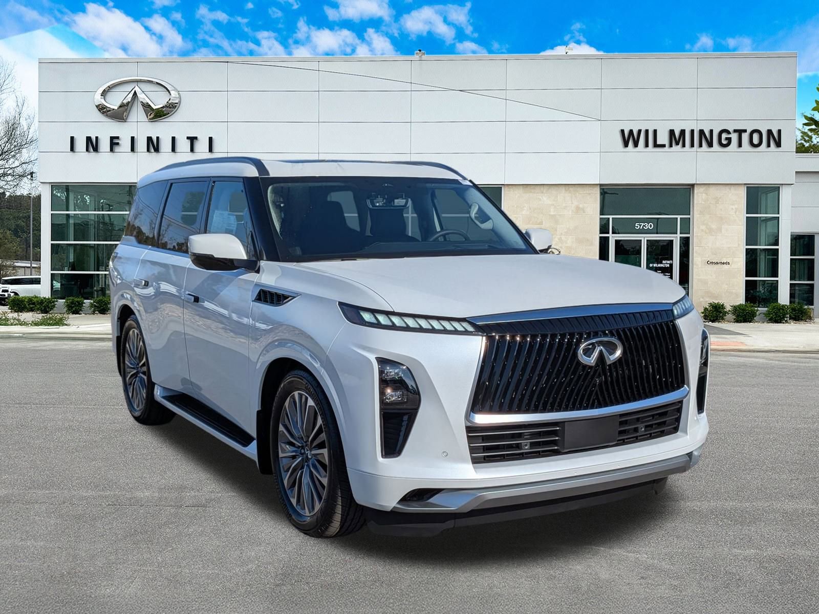 New 2026 INFINITI QX80 Luxe w/ Cargo Package image 1