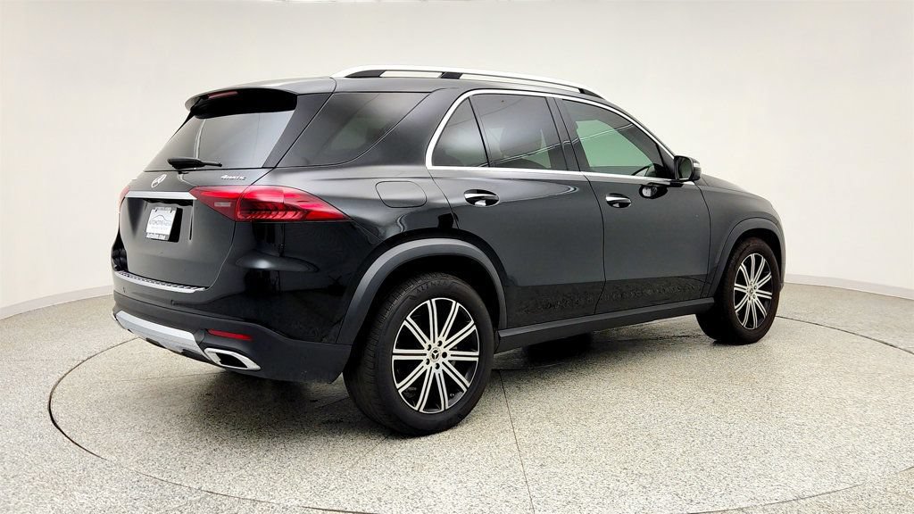 Used 2025 Mercedes-Benz GLE 450e 4MATIC image 5