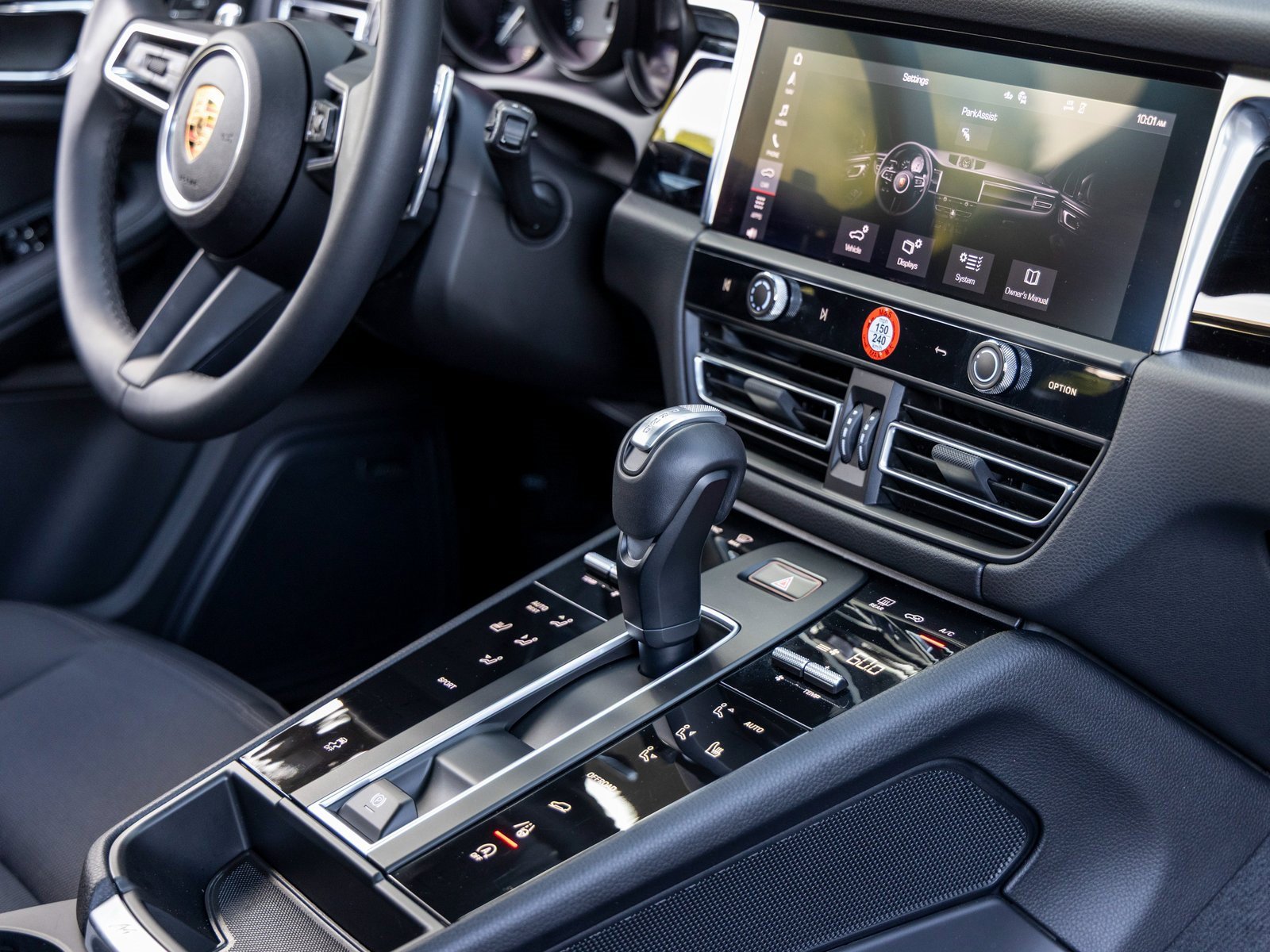 Certified 2025 Porsche Macan image 53