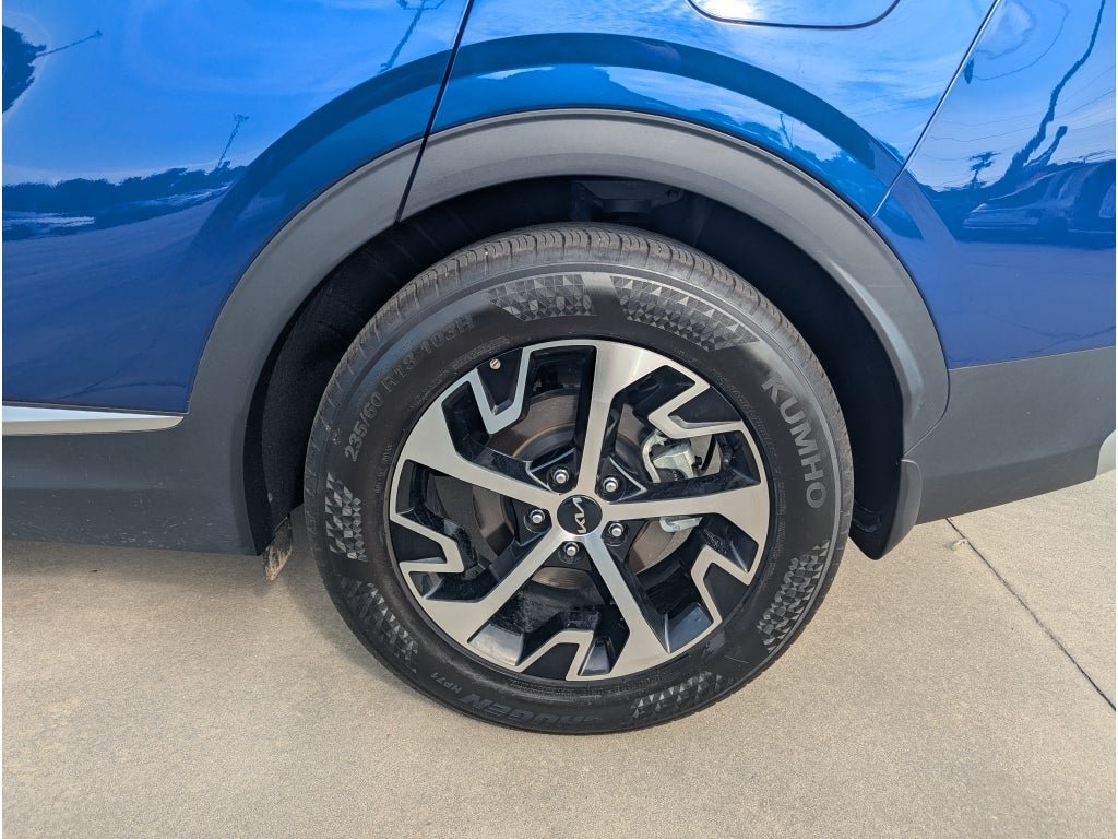 Used 2025 Kia Sportage EX w/ Premium Package FWD image 10