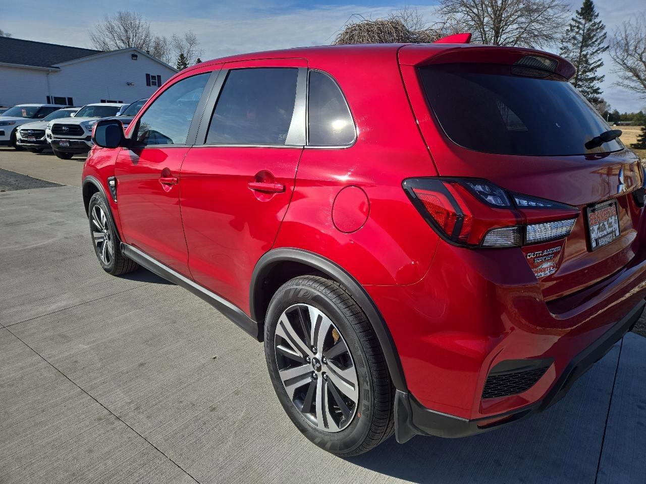 Used 2025 Mitsubishi Outlander Sport AWD image 6