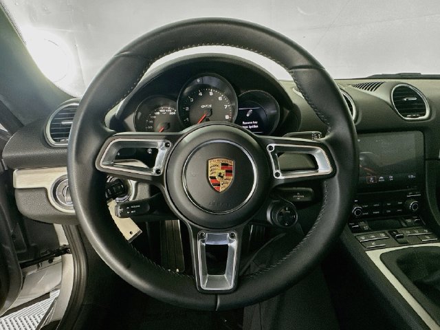 Used 2023 Porsche 718 Cayman GTS RWD image 11