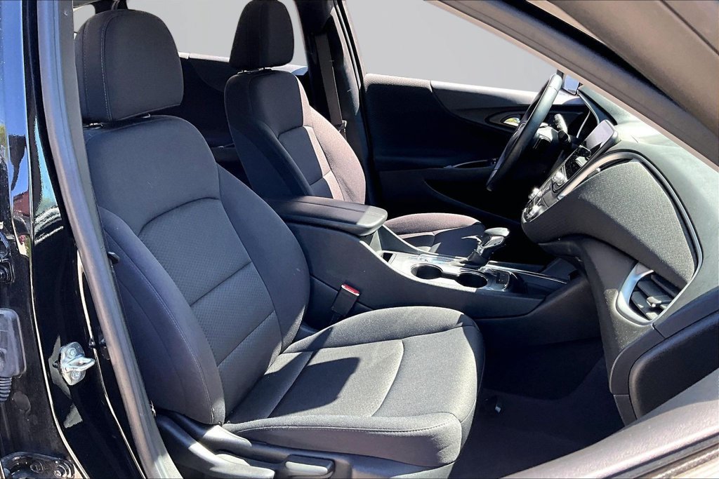 Used 2024 Chevrolet Malibu LT w/ Midnight Edition FWD image 25