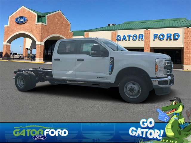 New 2026 Ford F350 XL w/ XL Chrome Package image 1