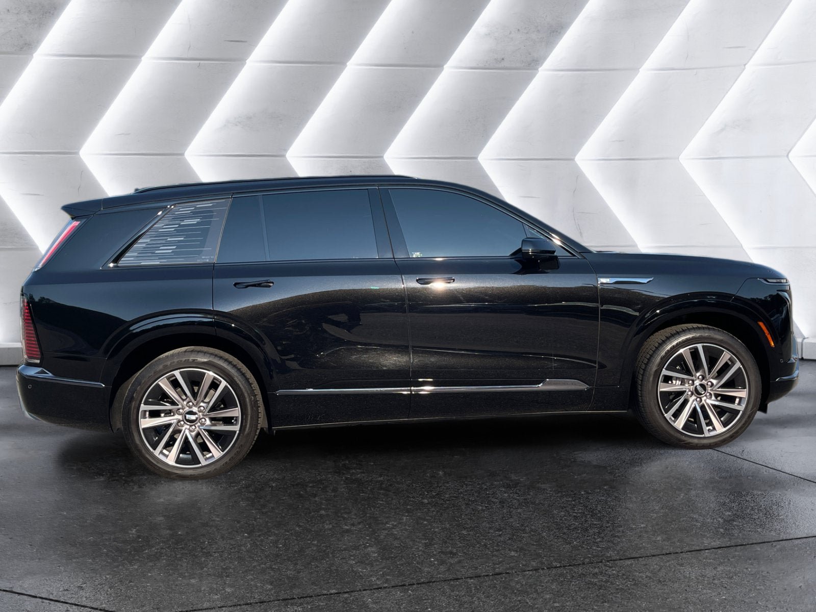 Used 2026 Cadillac Vistiq Sport AWD/4WD image 7