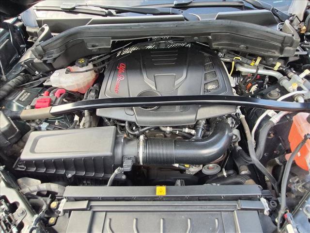 Used 2020 Alfa Romeo Stelvio Ti AWD/4WD image 25