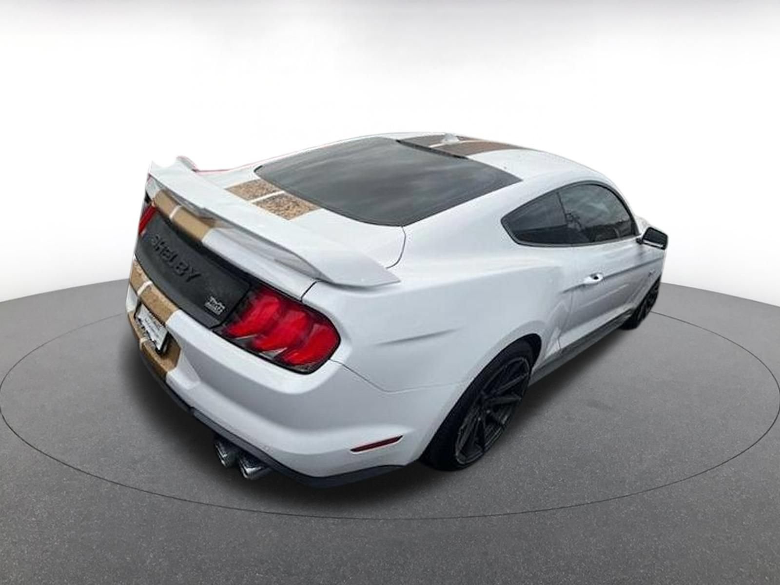 Used 2022 Ford Mustang GT Premium w/ GT Performance Package RWD image 4