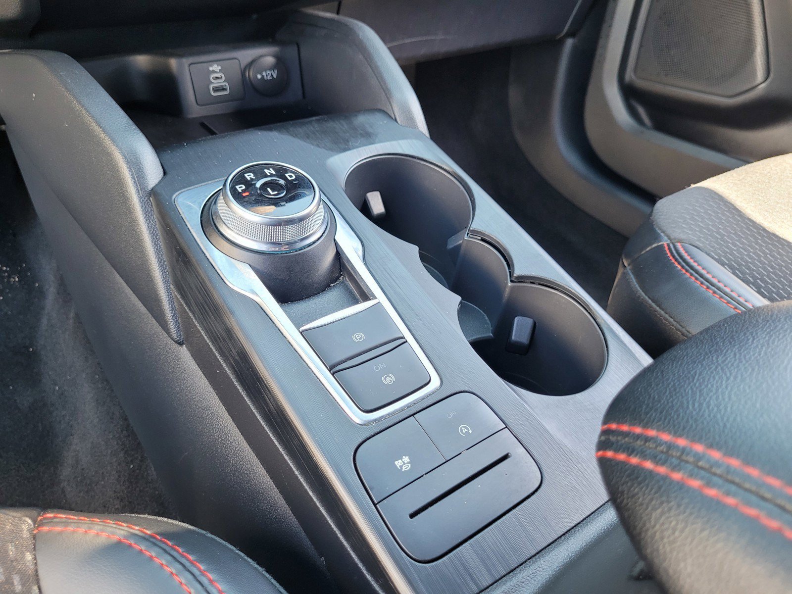 Used 2025 Ford Escape ST-Line AWD/4WD image 22